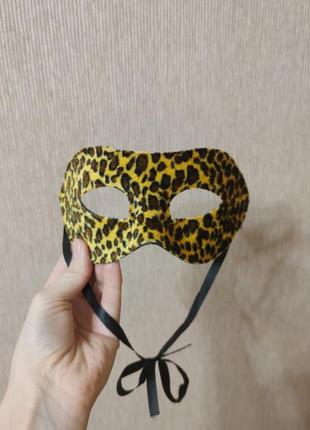 1+1=3 маска карнавальная леопард