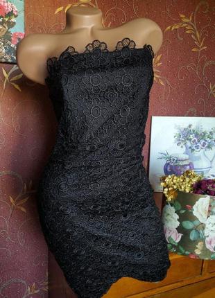 Чорна мереживна сукня міні з відкритими плечима від boohoo