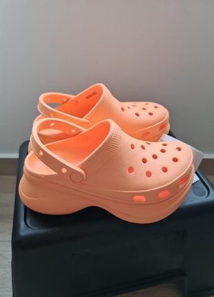 Кроксы класік бае клог помаранчеві crocs classic clog bae orange