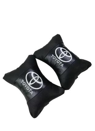 Подушка на подголовник для авто с логотипом Toyota/Тойота