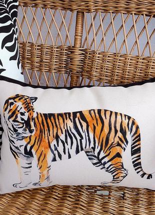 Подушка інтер'єрна з мішковини тигр 45x32 см