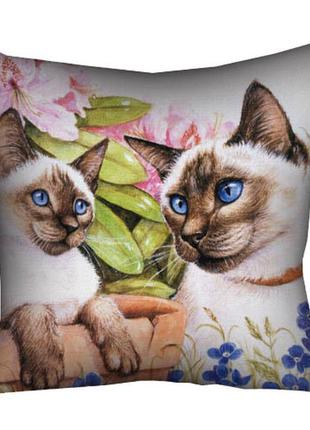 Подушка габардиновая c принтом сиамские кошки с голубыми глаза...