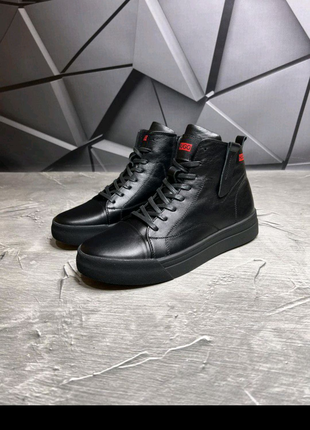 Зимові ботинки Hugo Boss чорні
Люкс якість
