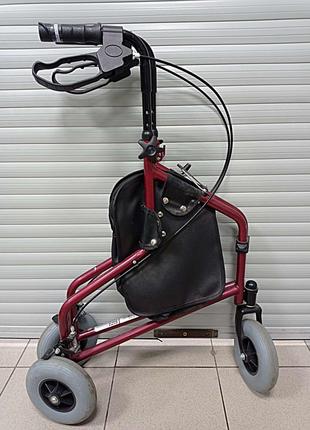 Кресло-коляска для инвалидов Б/У Aidapt Tri Walker VP172AB
