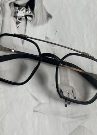 Имиджевые очки унисекс в черной оправе с серебром (1233)