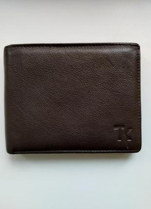 Коричневый кожаный кошелек портмоне