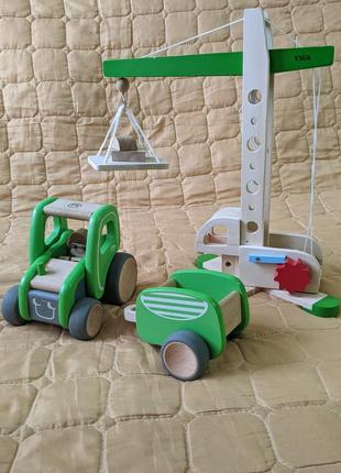 Деревянные игрушки: viga грузовой кран и трактор с прицепом