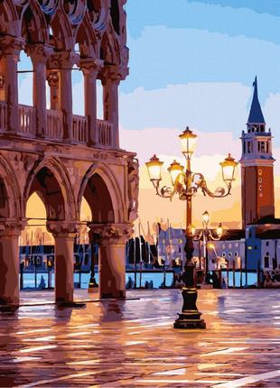 Вечерняя площадь Венеции