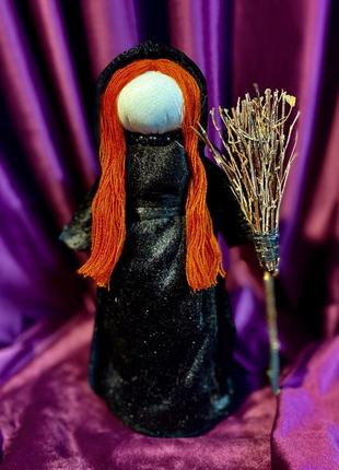 Кукла мотанка – ведьма с метлой