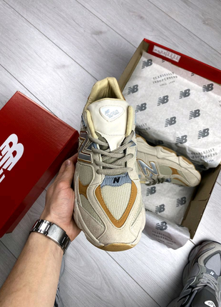 New Balance 9060 beige