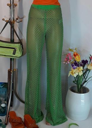 Великолепные брюки модного зеленого цвета, с крупной сетки от ...