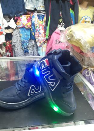 Высокие кроссовки с подсветкой LED для мальчика р.28 29 30