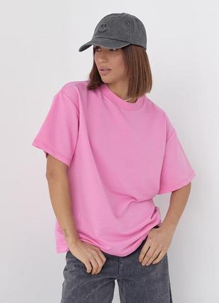 Однотонная женская футболка в стиле oversize.