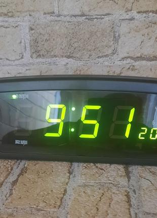 Часы будильник Caixing CX-818 настольные 220 W Черный