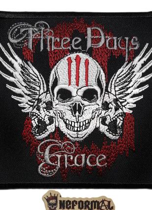 Нашивка Three Days Grace (черепа и крылья) 11х11,5 см.