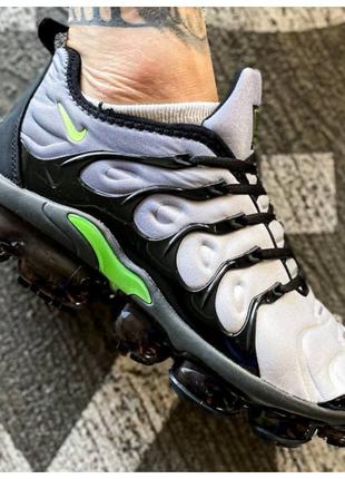 Чоловічі кросівки Nike Air VaporMax Plus 'Black Grey Neon Gree...
