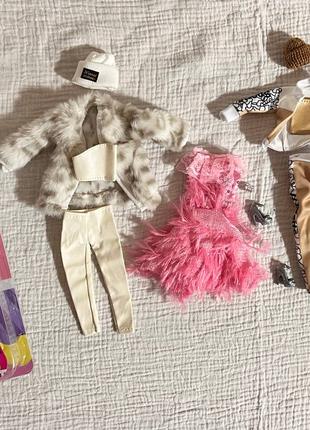 Набор кукла с одеждой и обувью для кукол типа Барби в сумочке