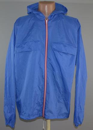 Непромокальна куртка, чоловіча (l) складається в кишеню