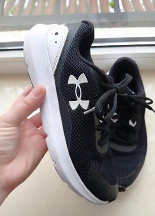 Оригинальные кроссовки under armour