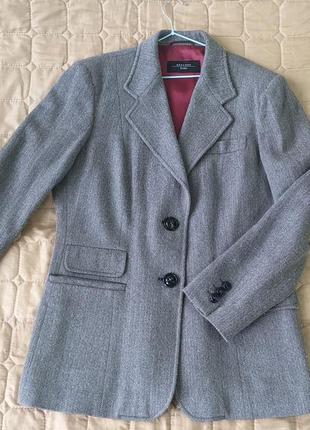 Шерстяной пиджак от премиум бренда max mara (оригинал).