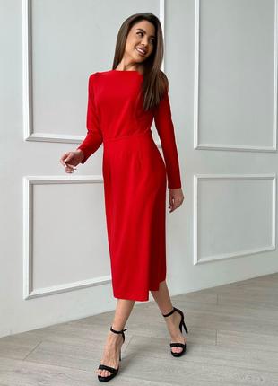 Красное классическое платье с разрезом, размер S