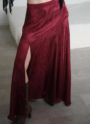 Новая макси бордо юбка в пол с разрезом от sinnsay