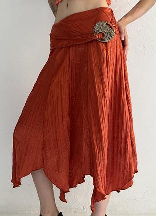 Роскошная оранжевая гофрированная юбка