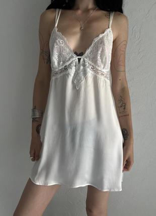 Белое мини платье из натурального шелка винтаж