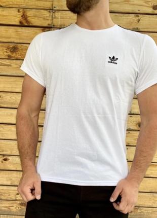 Adidas біла футболка