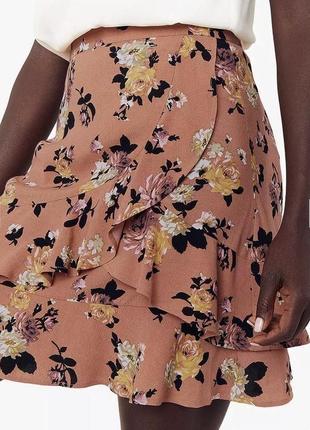 Короткая юбка с цветочным принтом от oasis