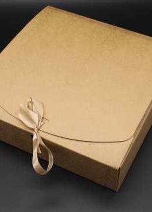 Збірні картонні коробки для подарунків. Крафтовий колір. 24х24...