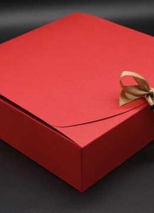 Збірні картонні коробки для подарунків. Колір червоний. 24х24х...