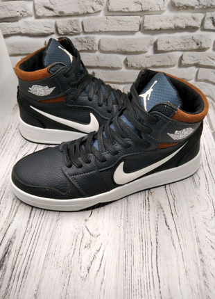 Мужская кожаная обувь мужские спортивные кеды Nike Jordan air max