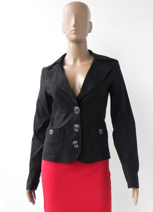 Отличный черный пиджак на 3 черно-белых пуговицах 46 размер (4...