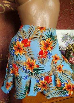 Голубая мини юбка с цветочным принтом от boohoo