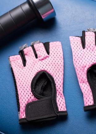 Женские спортивные перчатки розовые размер м