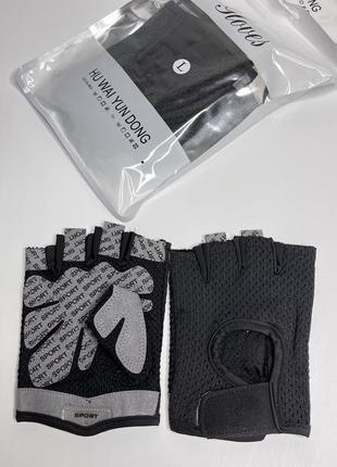 Женские спортивные перчатки черного цвета размер l