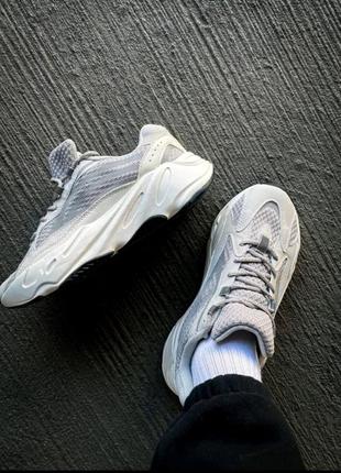 Кроссовки мужские унисекс 
adidas yeezy 700 v2 static gray