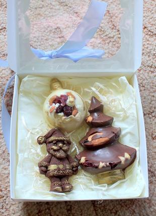 Шоколадный подарок на новый год сладкий шоколад