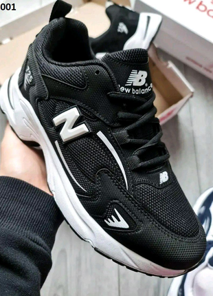 Чоловічі кросівки New Balance 725