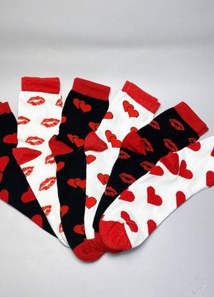 Шкарпетки з сердечками подарунок на день валентина