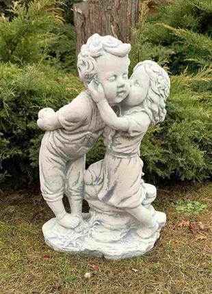 Садовая фигура, статуэтка Мальчик с девочкой для декора сада и...
