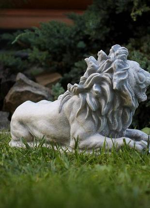 Садовая фигура, статуэтка Лежачий Лев для декора сада изготовл...