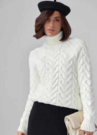 Женский свитер из крупной вязки в косичку - молочный цвет, S