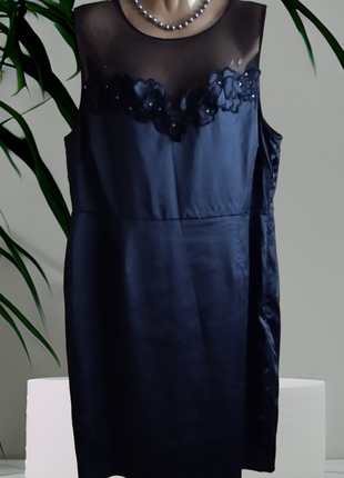 Плаття футляр міді сукня