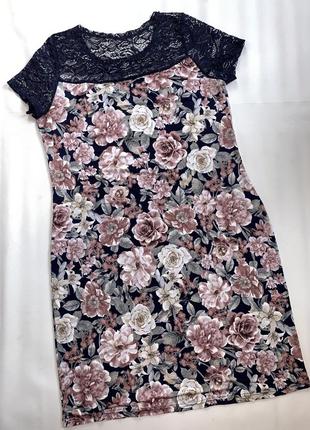 Платье в цветочный принт / эластичная ткань