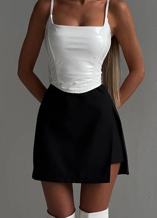 Черная короткая мини юбка черного цвета