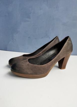 Женские кожаные туфли novocento нубук 38 размер