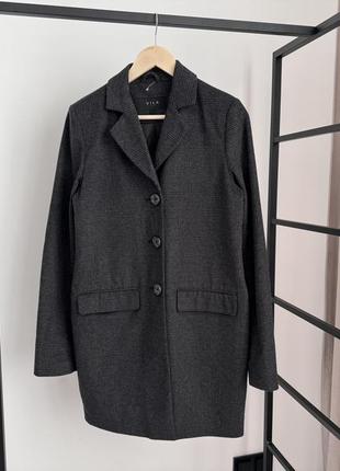 Шерстяное пальто -пиджак