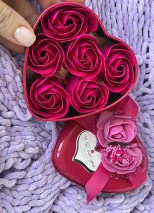 Подарочный набор на день валентина, розы из мыла в коробке